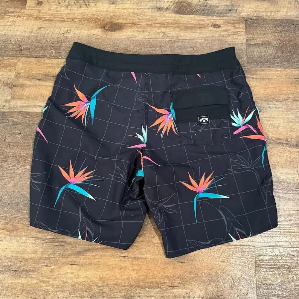 Billabong Floral Board Shorts Black Size 34 Surf Beachwear Swim Trunks FLAWS